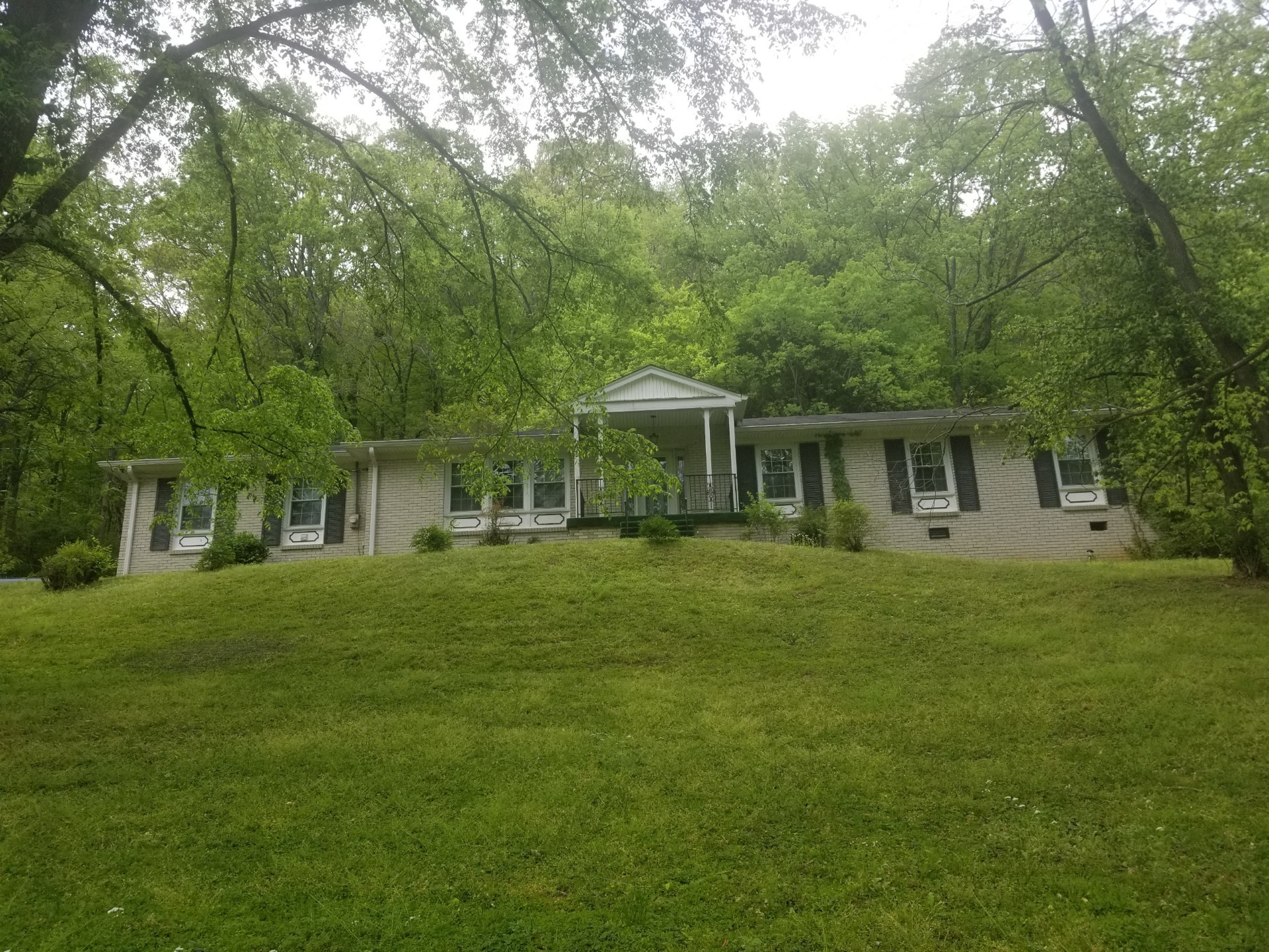 2705 Hillsboro Road Franklin, TN 37069 - Photo 1 of 4