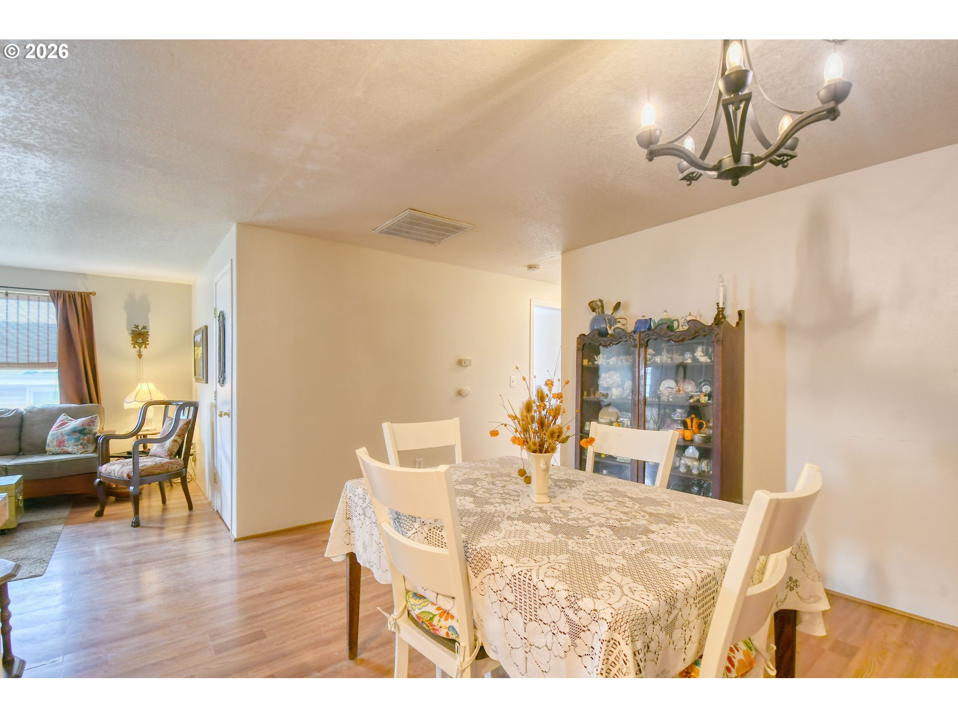 921 Southwest Nye Avenue Pendleton, OR 97801 - Photo 7 of 33