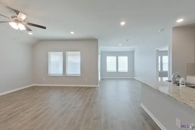 $1,895 | 406 Mango Drive, Lafayette, LA 70507