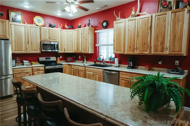 $425,000 | 170 Beacon Road, Eldon, MO 65026