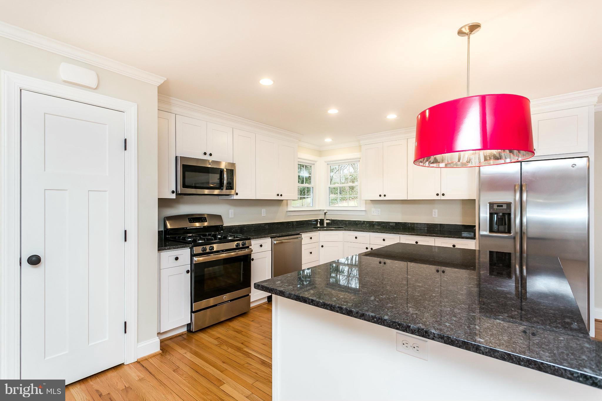 207 Purlington Road Lutherville-Timonium, MD 21093 - Photo 5 of 23 Kitchen