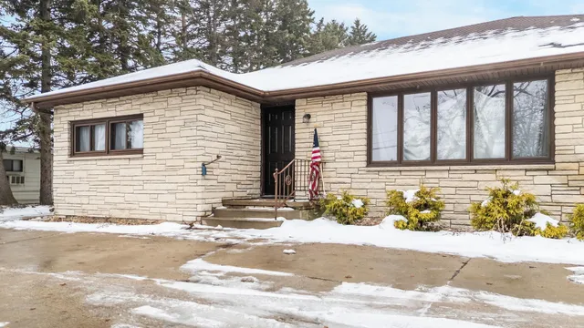$308,000 | 3505 North Richmond Street, Appleton, WI 54914