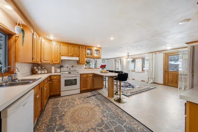 $308,000 | 3505 North Richmond Street, Appleton, WI 54914