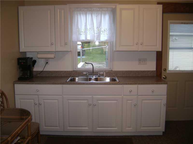 2423 Savannah Road New Castle, PA 16101 - Photo 3 of 20 Kitchen.