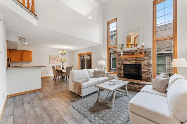 $334,900 | 18504 Peach Tree Court, Minnetonka, MN 55345