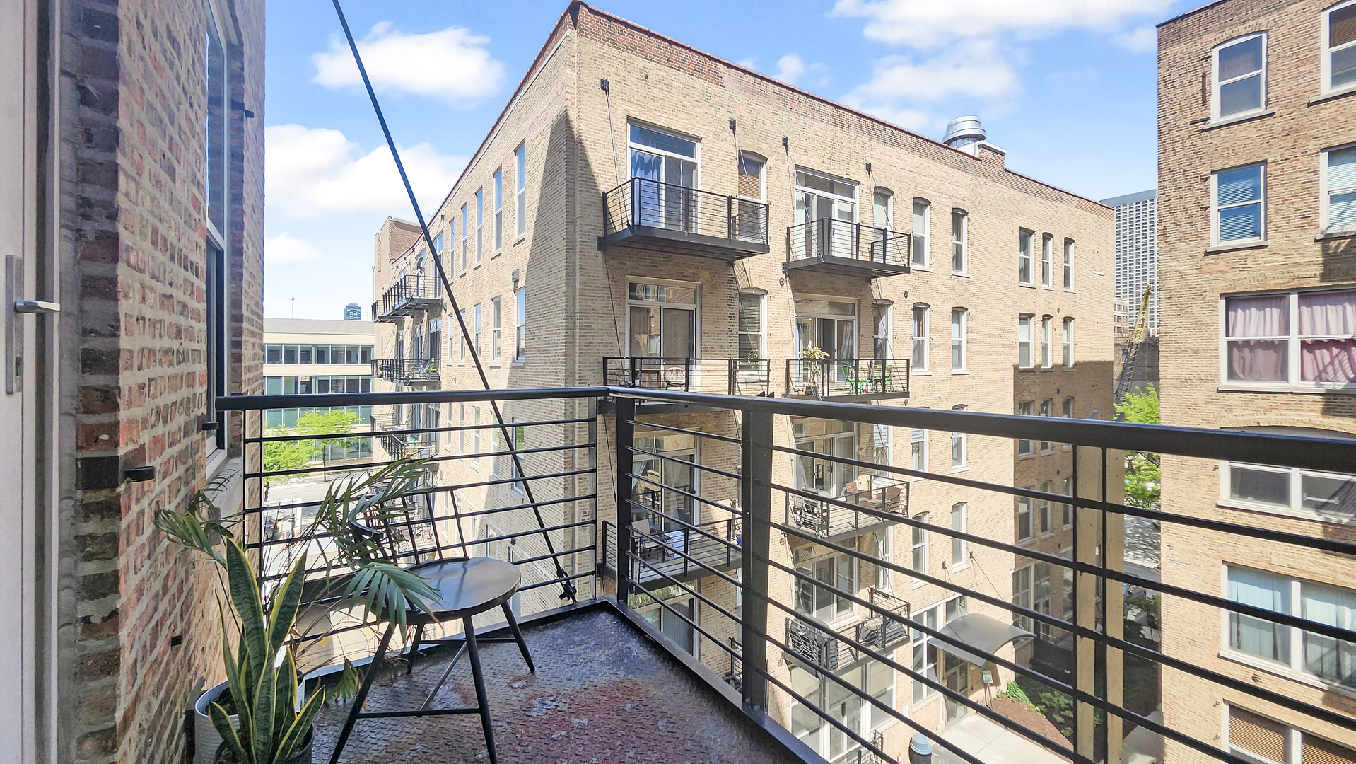 420 South Clinton Street, Unit 401 Chicago, IL 60607 - Photo 18 of 26
