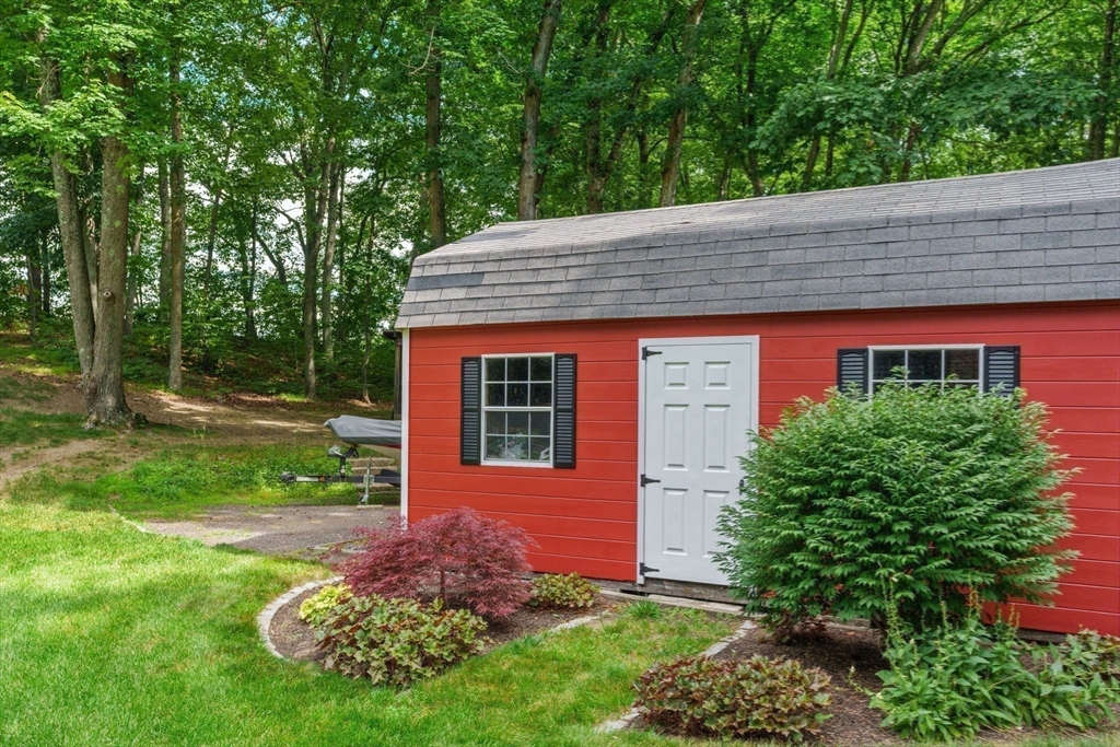 20 Tanglewood Road Sterling, MA 01564 - Photo 33 of 35