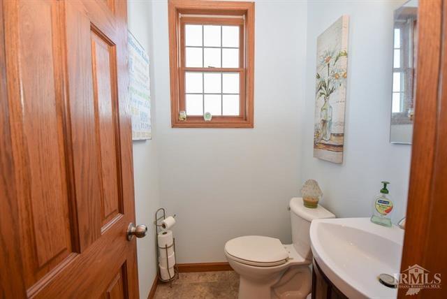 11300 West Division Road Yorktown, IN 47396 - Photo 11 of 36 Gallery Image 11