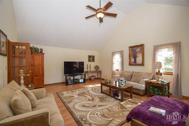 11300 West Division Road Yorktown, IN 47396 - Photo 15 of 36 Gallery Image 15