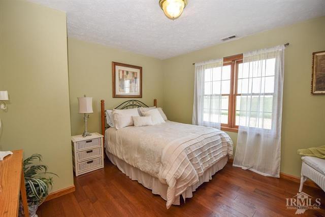 11300 West Division Road Yorktown, IN 47396 - Photo 24 of 36 Gallery Image 24