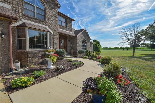 11300 West Division Road Yorktown, IN 47396 - Photo 4 of 36 Gallery Image 4