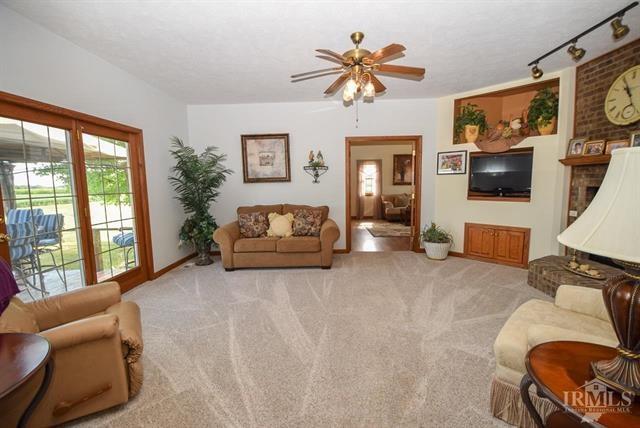 11300 West Division Road Yorktown, IN 47396 - Photo 7 of 36 Gallery Image 7