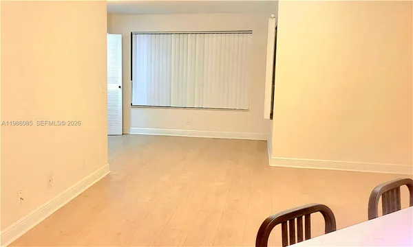 $2,400 | 12400 Vista Isles Drive, Unit 1422, Sunrise, FL 33325