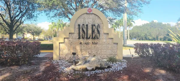 $2,400 | 12400 Vista Isles Drive, Unit 1422, Sunrise, FL 33325