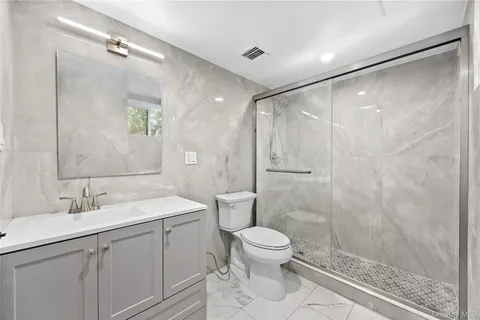 $1,788,000 | 2 Circle Drive, Syosset, NY 11791