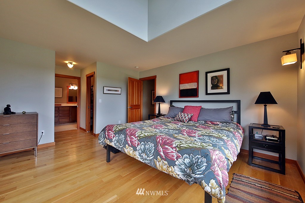 5261 Mutiny Bay Road Freeland, WA 98249 - Photo 12 of 25 Gallery Image 12