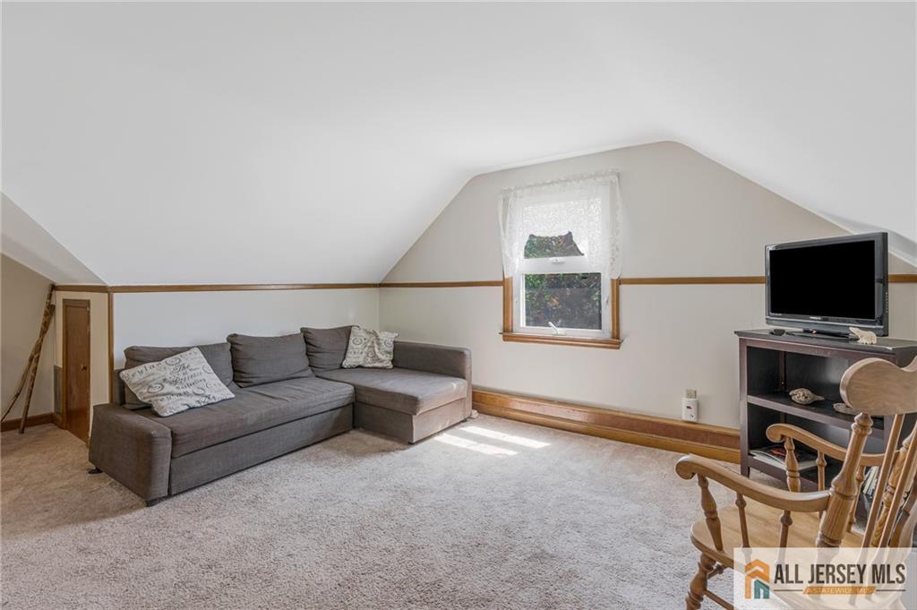 246 4th Street Dunellen, NJ 08812 - Photo 30 of 41