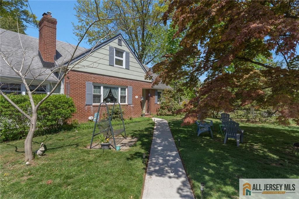 246 4th Street Dunellen, NJ 08812 - Photo 3 of 41