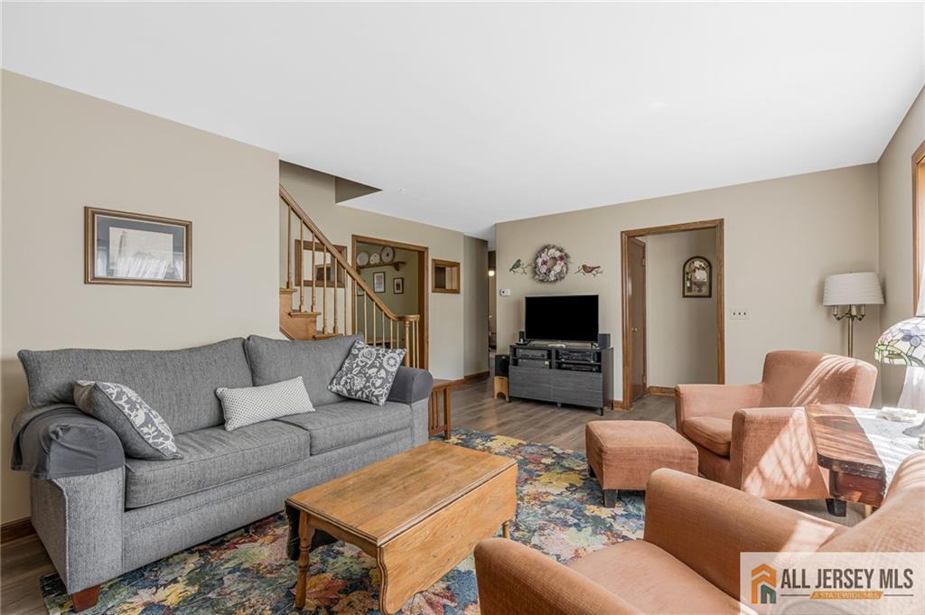 246 4th Street Dunellen, NJ 08812 - Photo 7 of 41