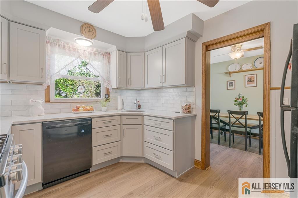 246 4th Street Dunellen, NJ 08812 - Photo 8 of 41