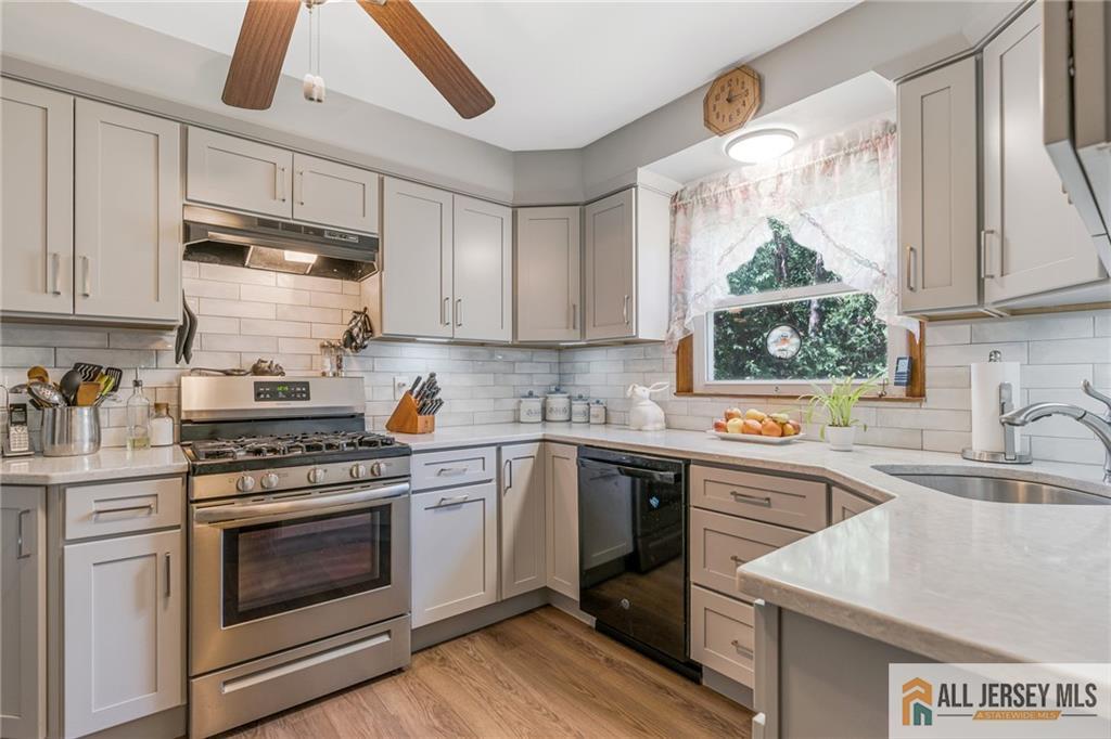 246 4th Street Dunellen, NJ 08812 - Photo 9 of 41