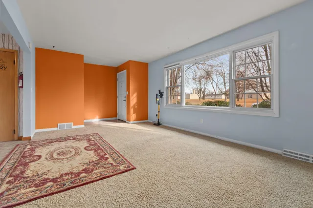 $199,900 | 815 Sunset Avenue, Algoma, WI 54201