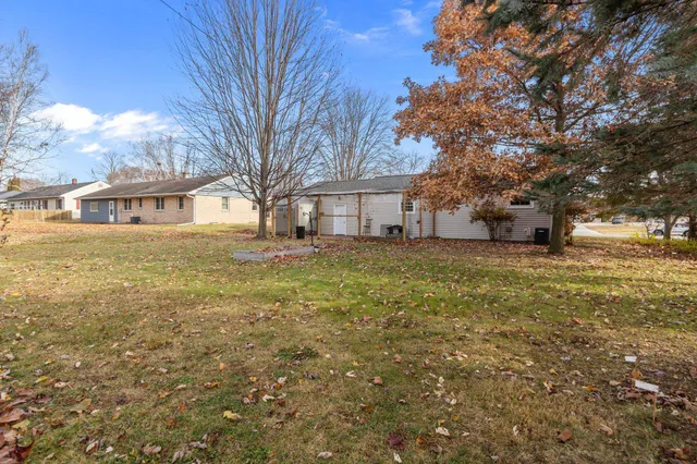 $199,900 | 815 Sunset Avenue, Algoma, WI 54201