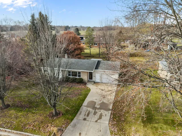 $199,900 | 815 Sunset Avenue, Algoma, WI 54201