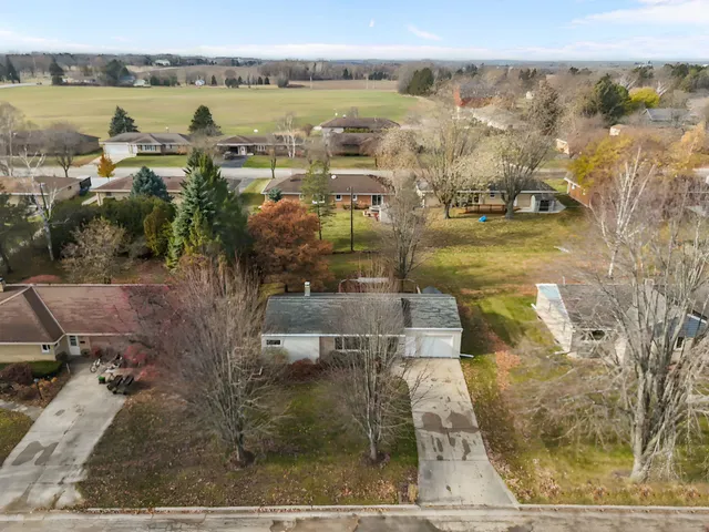 $199,900 | 815 Sunset Avenue, Algoma, WI 54201