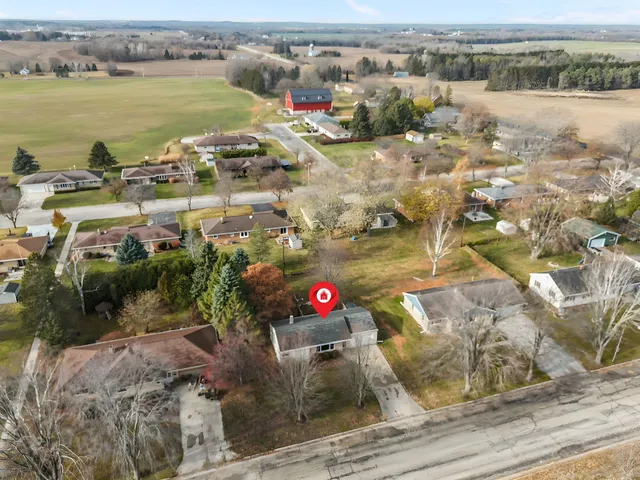 $199,900 | 815 Sunset Avenue, Algoma, WI 54201