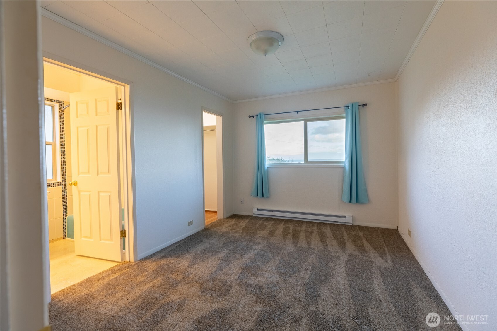 90 Dawnsridge Road Sekiu, WA 98381 - Photo 28 of 40 an empty room with windows