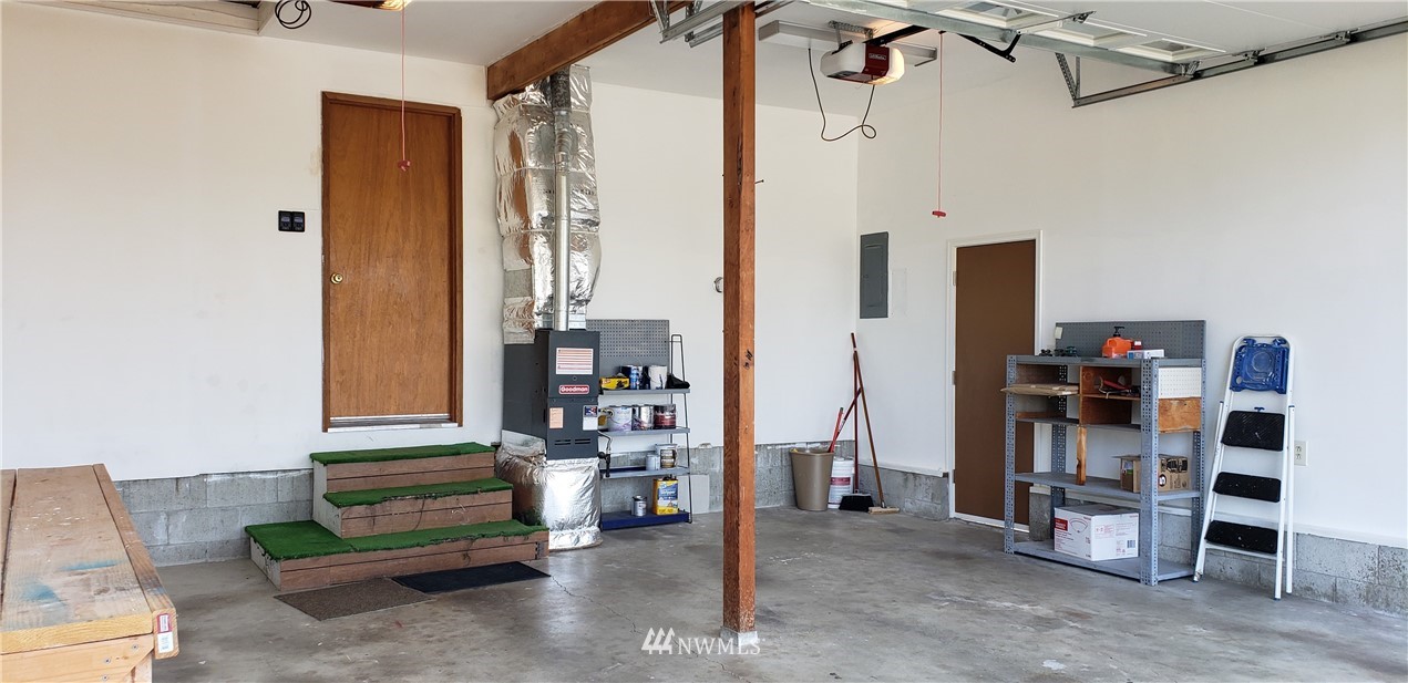 3818 Petersville Road Northeast Bremerton, WA 98310 - Photo 15 of 22 Gallery Image 15