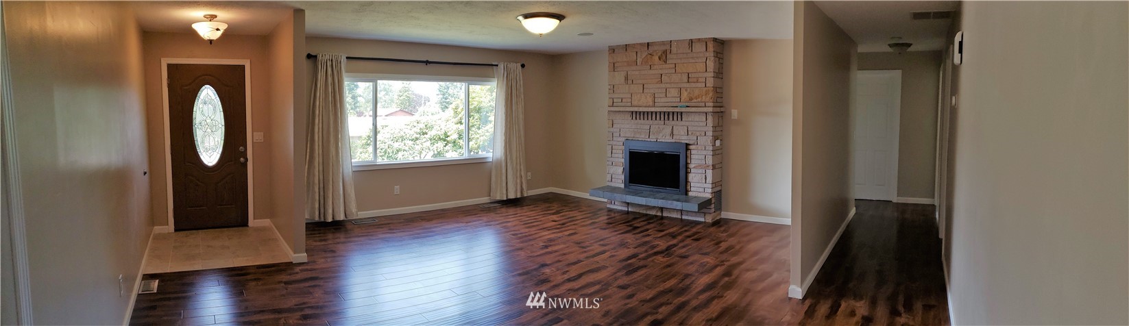 3818 Petersville Road Northeast Bremerton, WA 98310 - Photo 3 of 22 Gallery Image 3