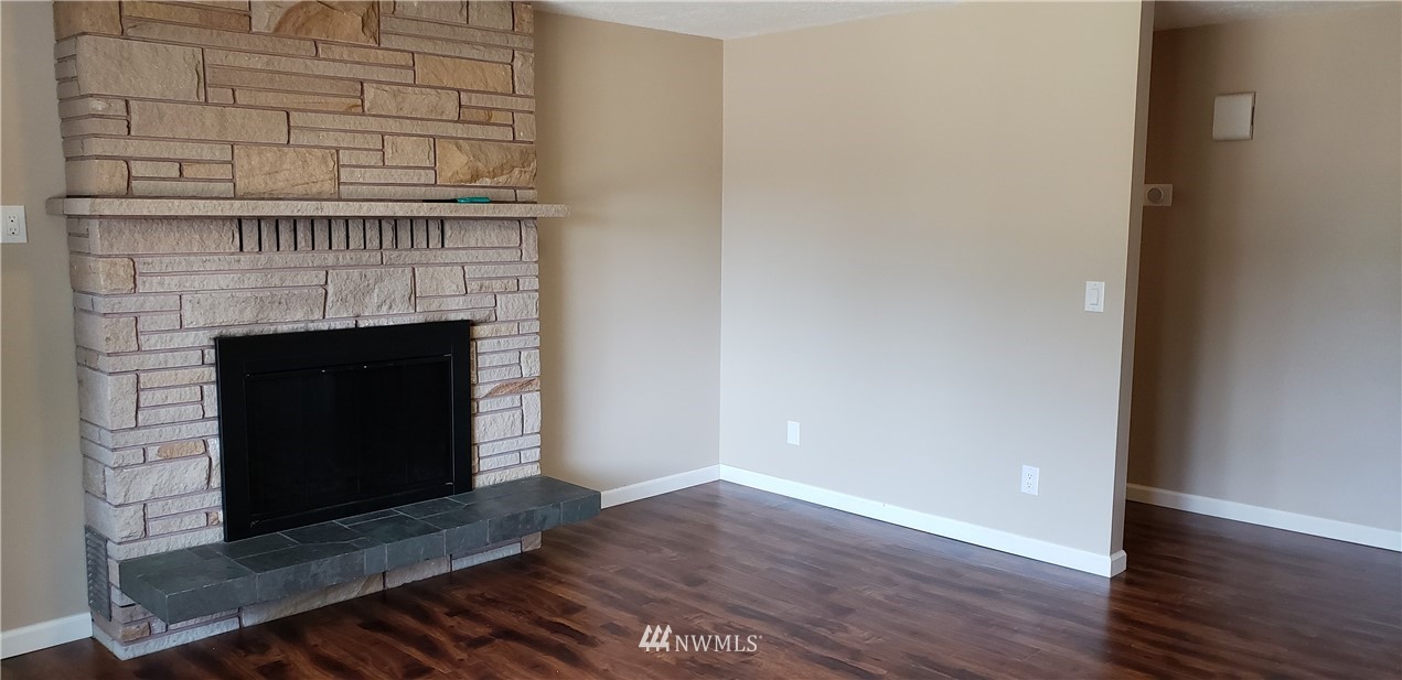 3818 Petersville Road Northeast Bremerton, WA 98310 - Photo 4 of 22 Gallery Image 4