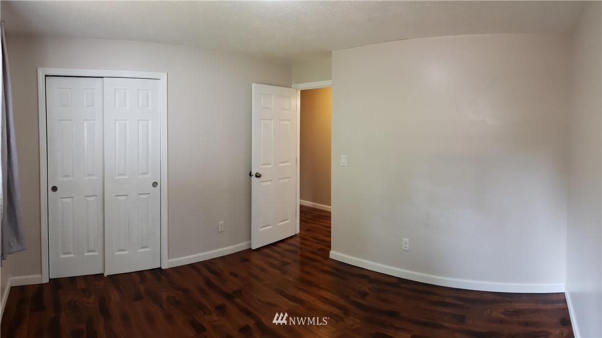 3818 Petersville Road Northeast Bremerton, WA 98310 - Photo 10 of 22 Gallery Image 10
