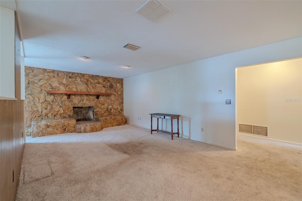 607 Telfair Road Brandon, FL 33510 - Photo 13 of 23 Gallery Image 13