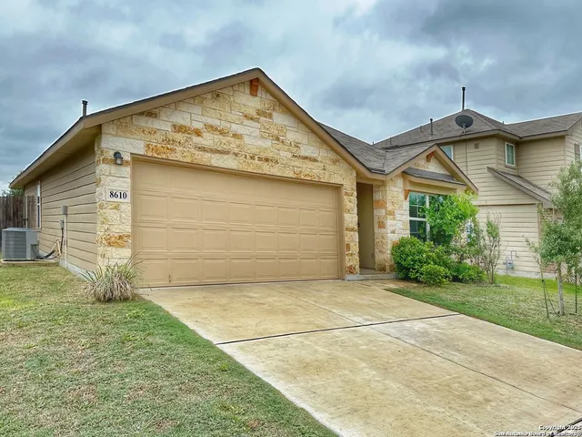 $1,975 | 8610 Emerald Sky Drive, San Antonio, TX 78254