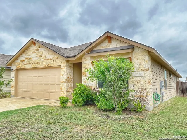 $1,975 | 8610 Emerald Sky Drive, San Antonio, TX 78254