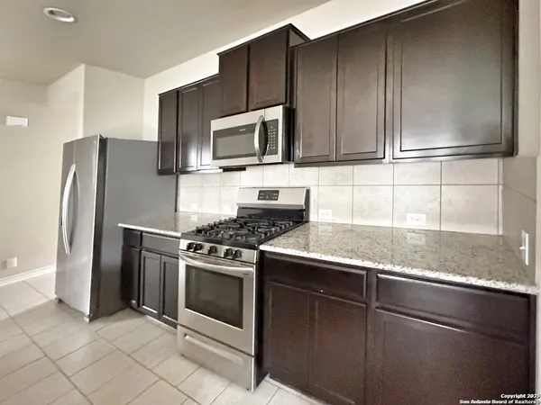 $2,100 | 8610 Emerald Sky Drive, San Antonio, TX 78254