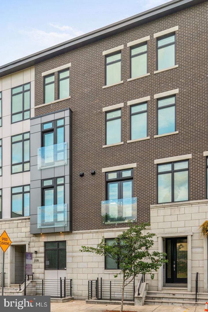 308 North 2nd Street Philadelphia, PA 19106 - Photo 2 of 38