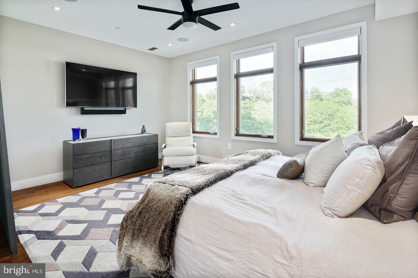 308 North 2nd Street Philadelphia, PA 19106 - Photo 15 of 38