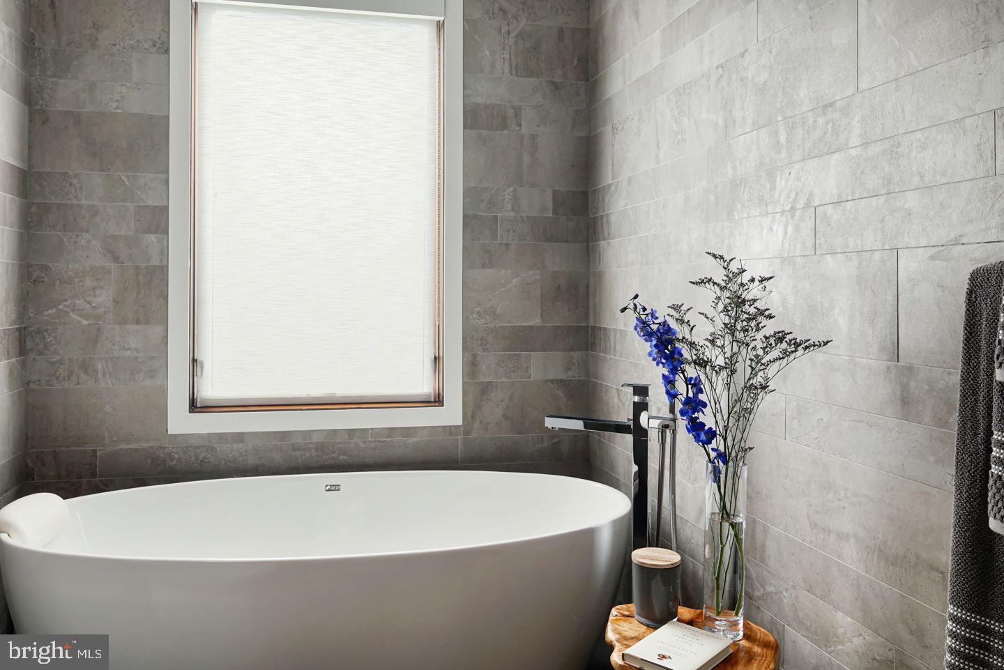 308 North 2nd Street Philadelphia, PA 19106 - Photo 18 of 38