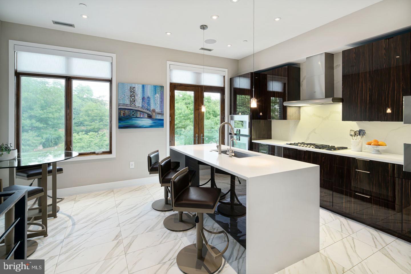 308 North 2nd Street Philadelphia, PA 19106 - Photo 9 of 38