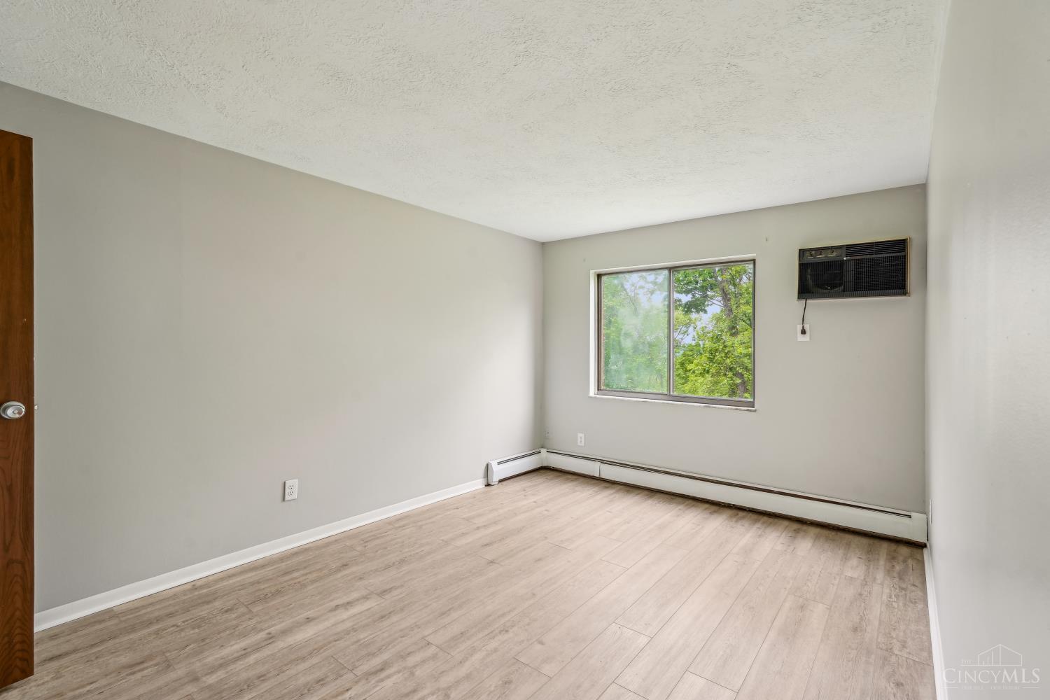 6644 Hearne Road, Unit 202 Cincinnati, OH 45248 - Photo 22 of 28 Gallery Image 22