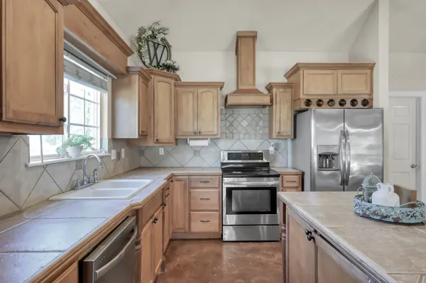 $650,000 | 1780 Farm To Market 3460, Shepherd, TX 77371