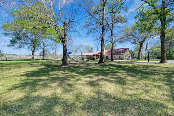 $650,000 | 1780 Farm To Market 3460, Shepherd, TX 77371