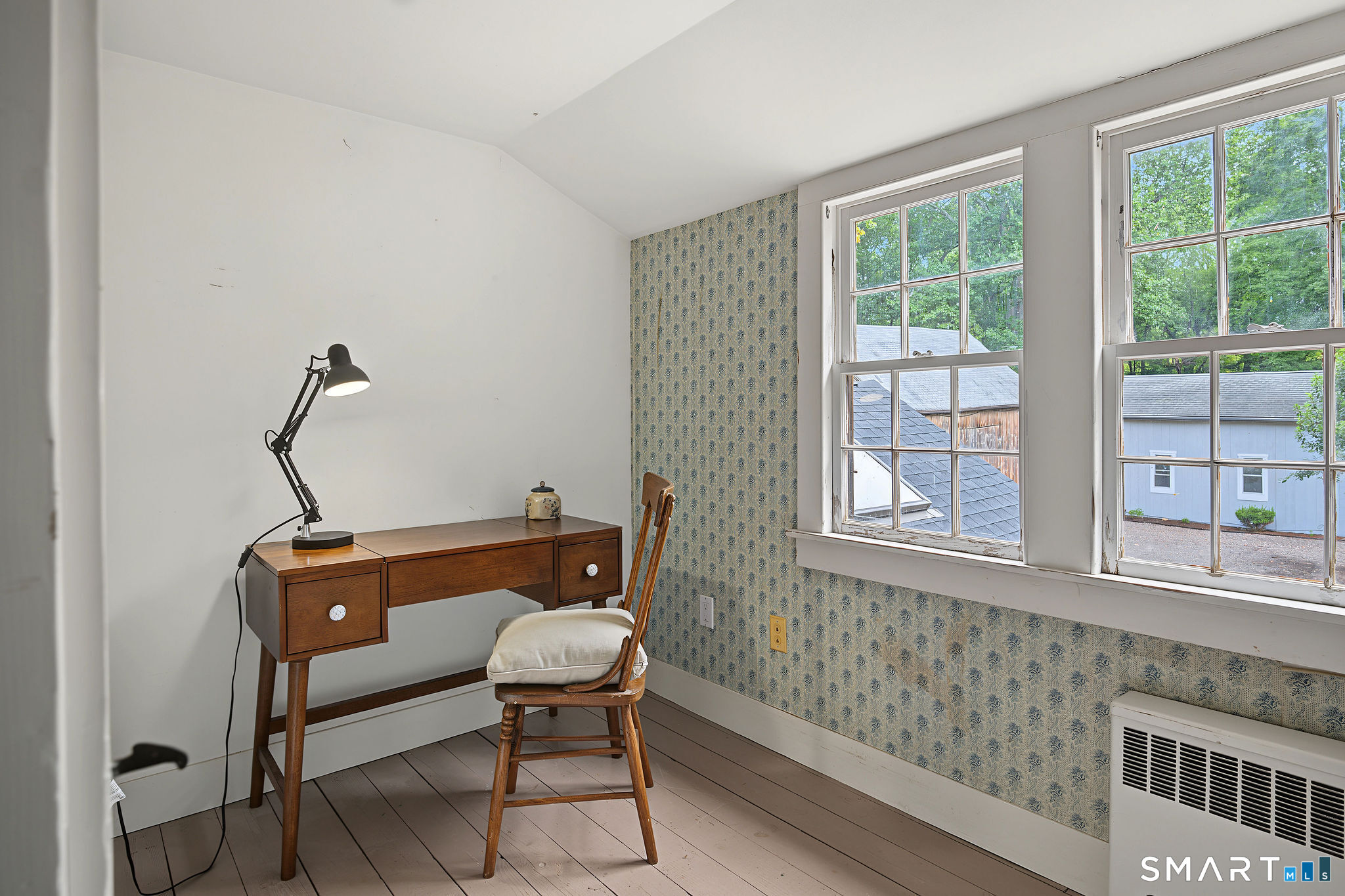 150 Race Hill Road Madison, CT 06443 - Photo 25 of 40 2nd Floor Guest Room.