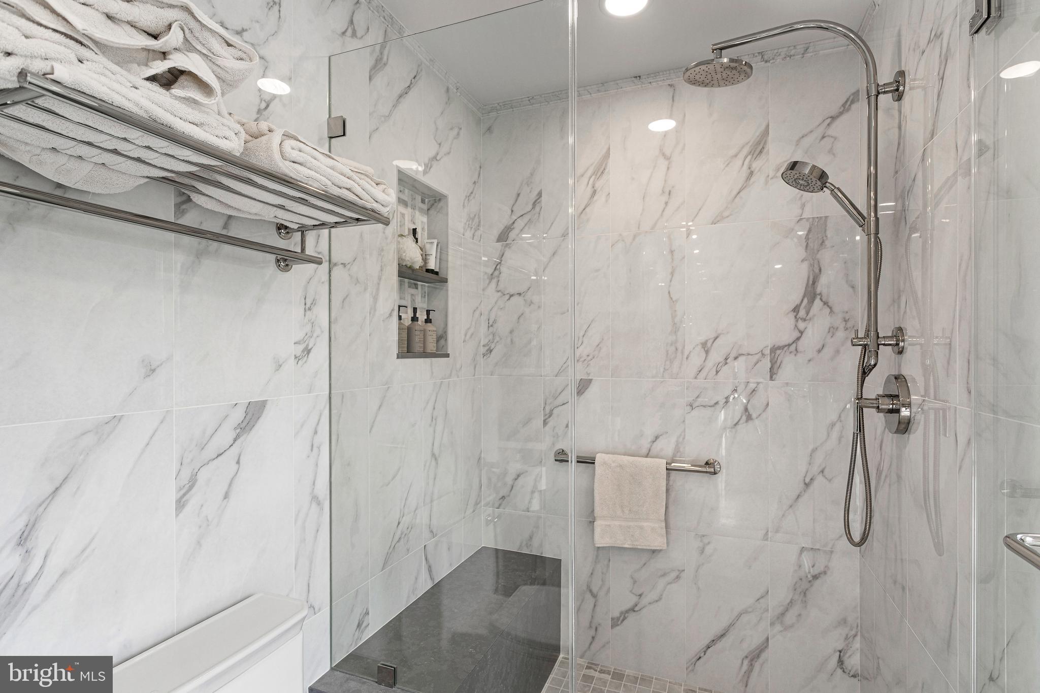 10904 Equestrian Court Reston, VA 20190 - Photo 35 of 81