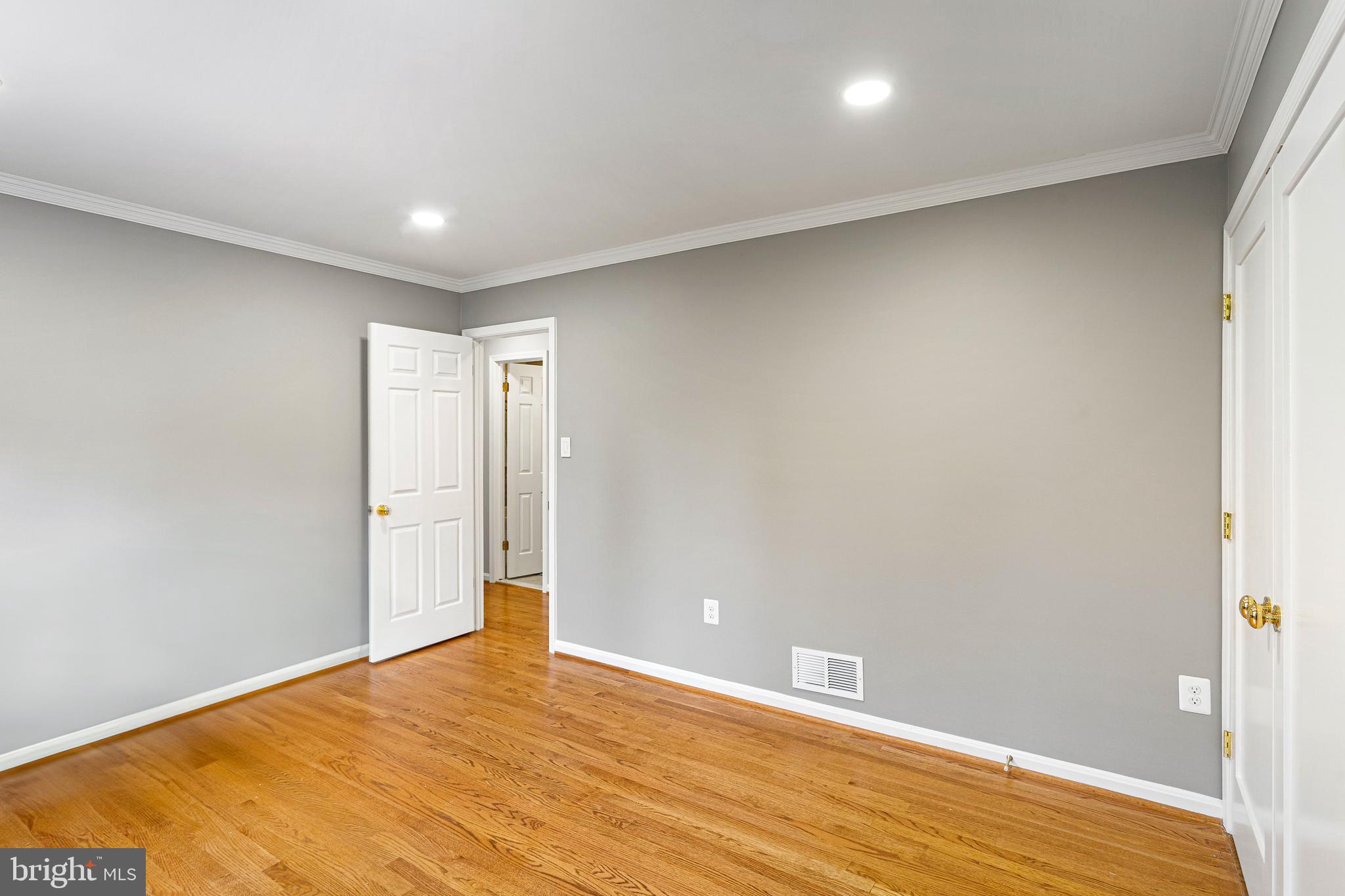 10904 Equestrian Court Reston, VA 20190 - Photo 45 of 81