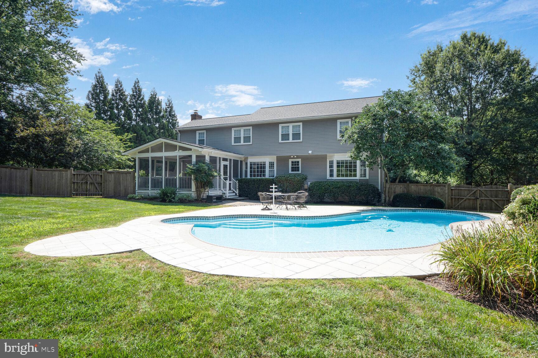 10904 Equestrian Court Reston, VA 20190 - Photo 63 of 81